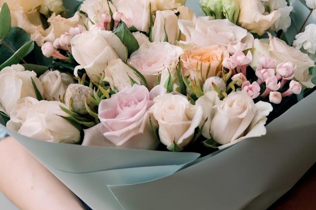 Kraft wrapping paper rolls. - Eco products Westflor Florist Supplies