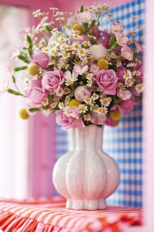 Nostalgic Lens florist trend inspiraton image 1